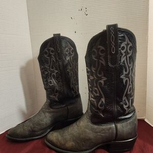 Men's Tony Lama leather cowboy size 9D, very good condition